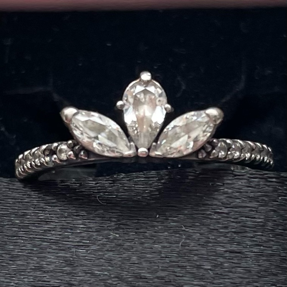 Pandora Sparkling Herbarium Cluster Ring Size: 5